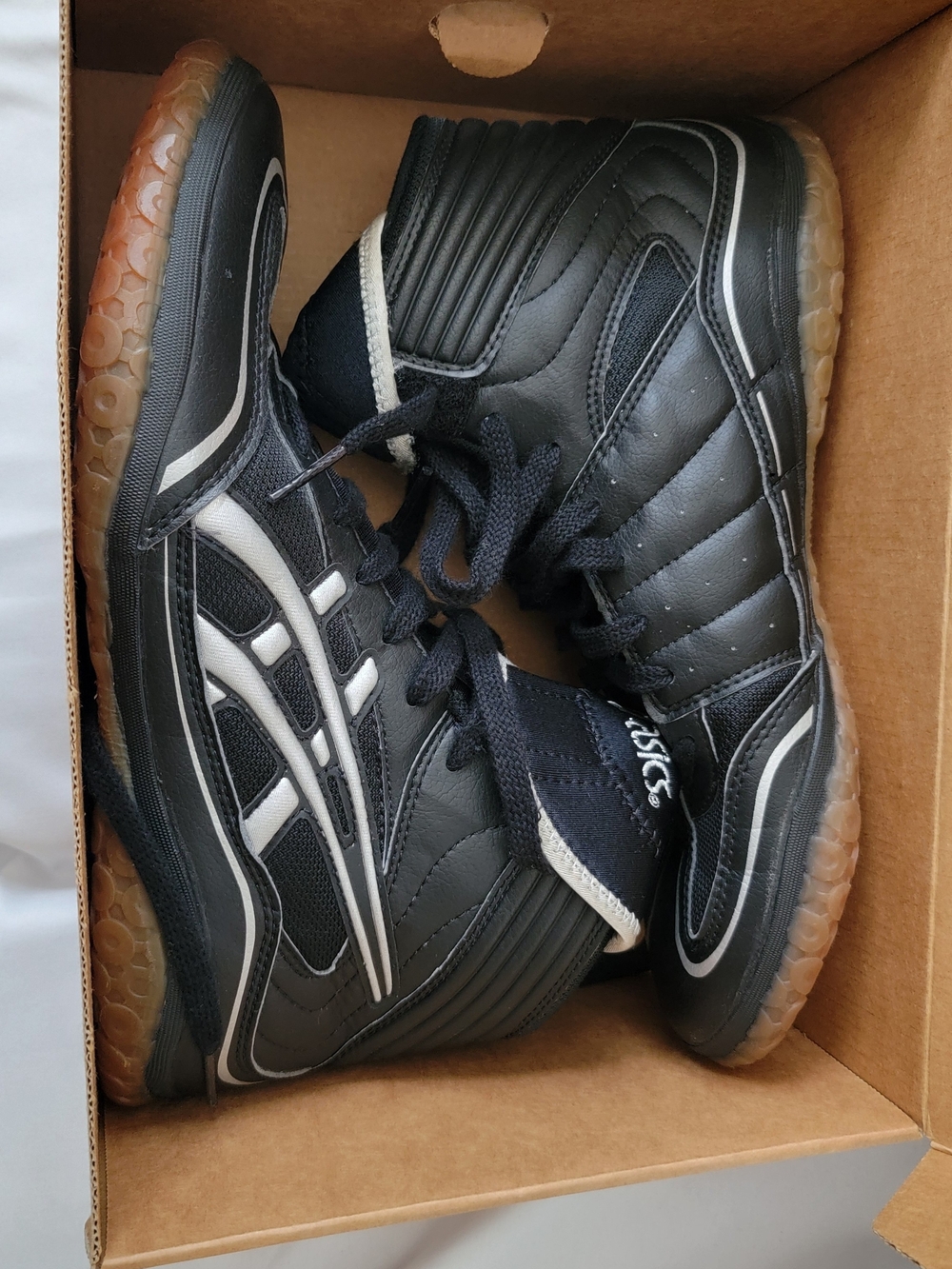 ASICS Men's Black and Silver High-Top Wrestling Shoes NWT Size 9.5